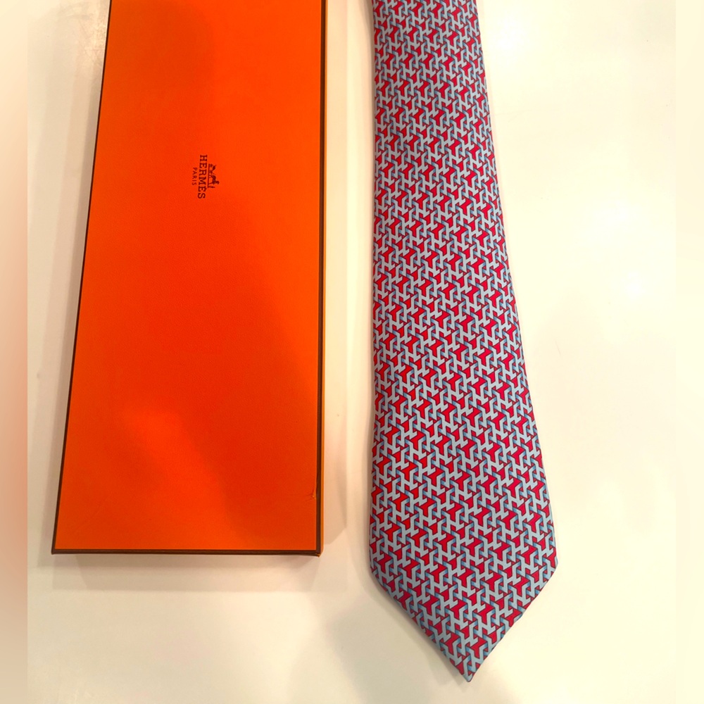 Vintage Hermes Tie - excellent condition!